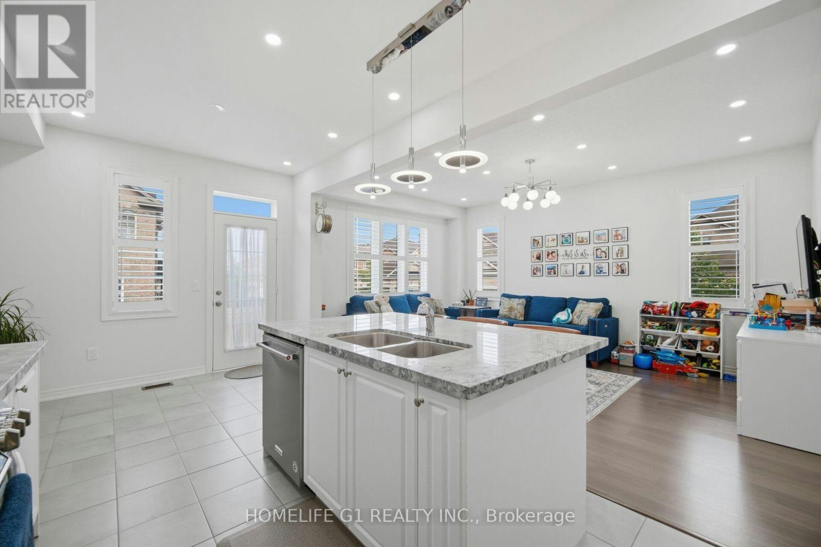 129 Holbrook Court, Milton, ON, L9E 1J2 - 13