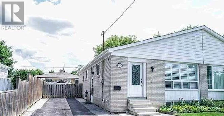 271 Mcconvey Drive, Richmond Hill, ON, L4C 3K1 - 2