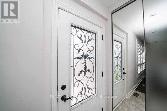 271 Mcconvey Drive, Richmond Hill, ON, L4C 3K1 - 5