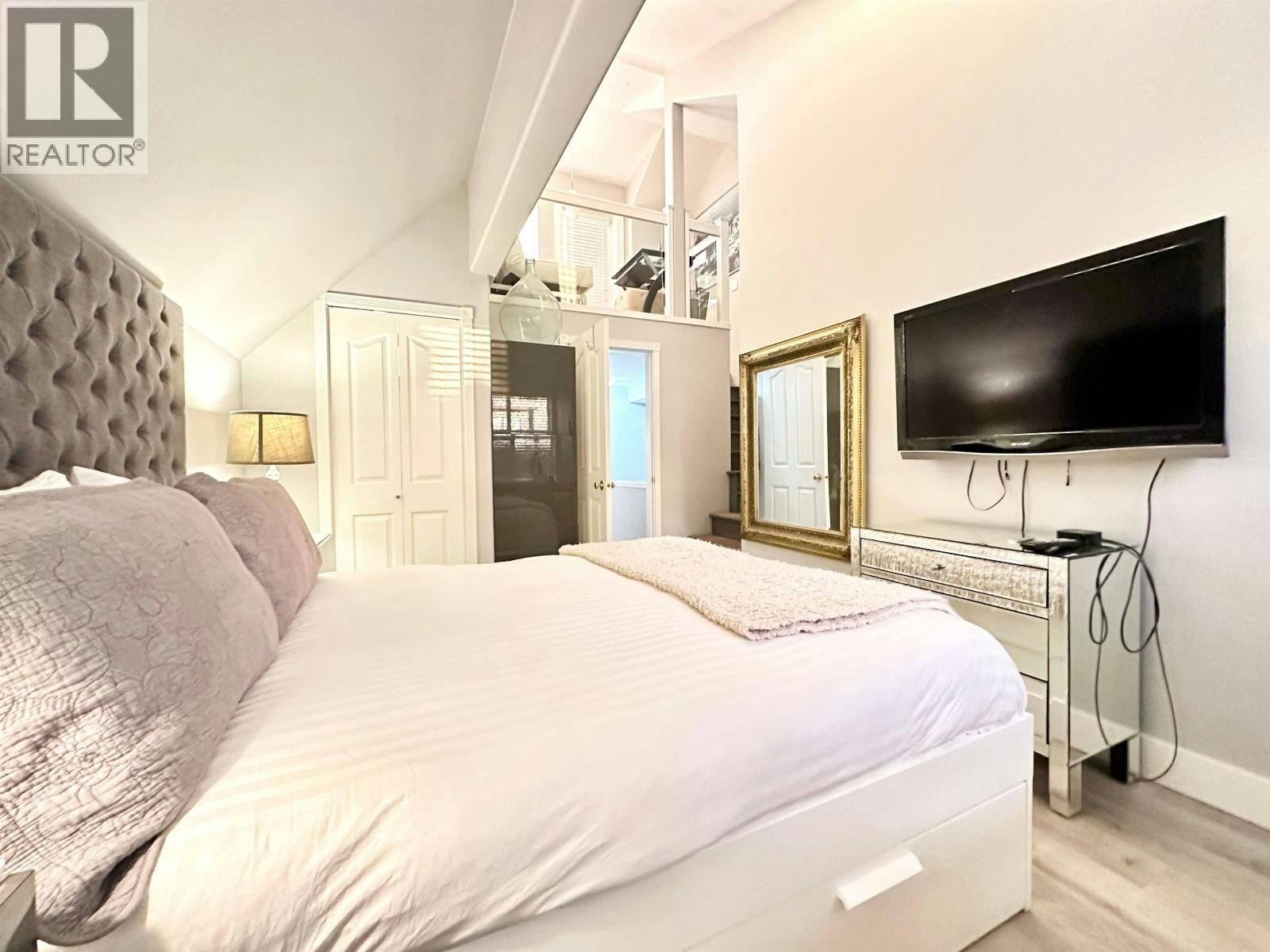 D-136 W 4th Street, North Vancouver, BC, V7M 1H5 - 11