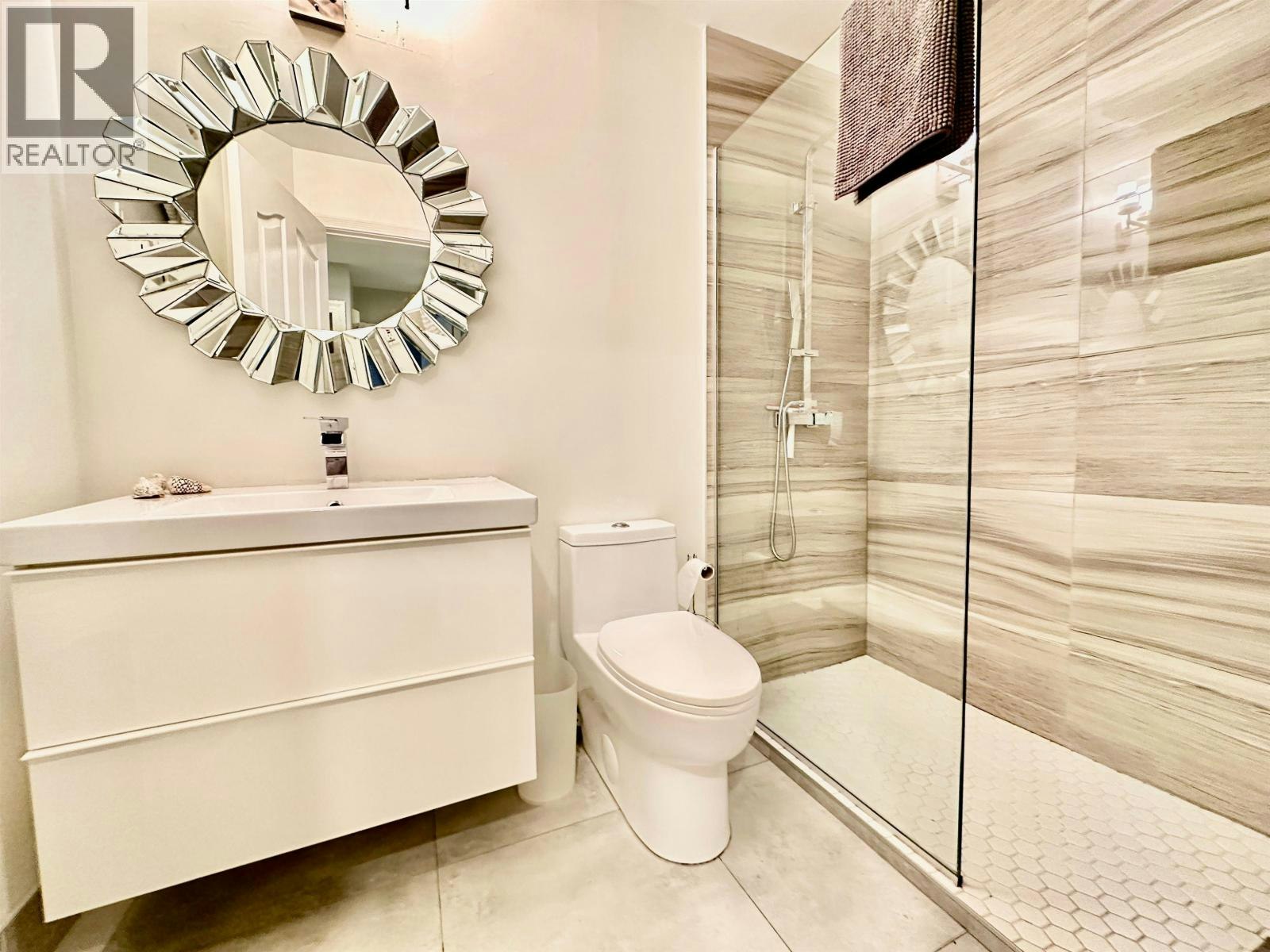 D-136 W 4th Street, North Vancouver, BC, V7M 1H5 - 16
