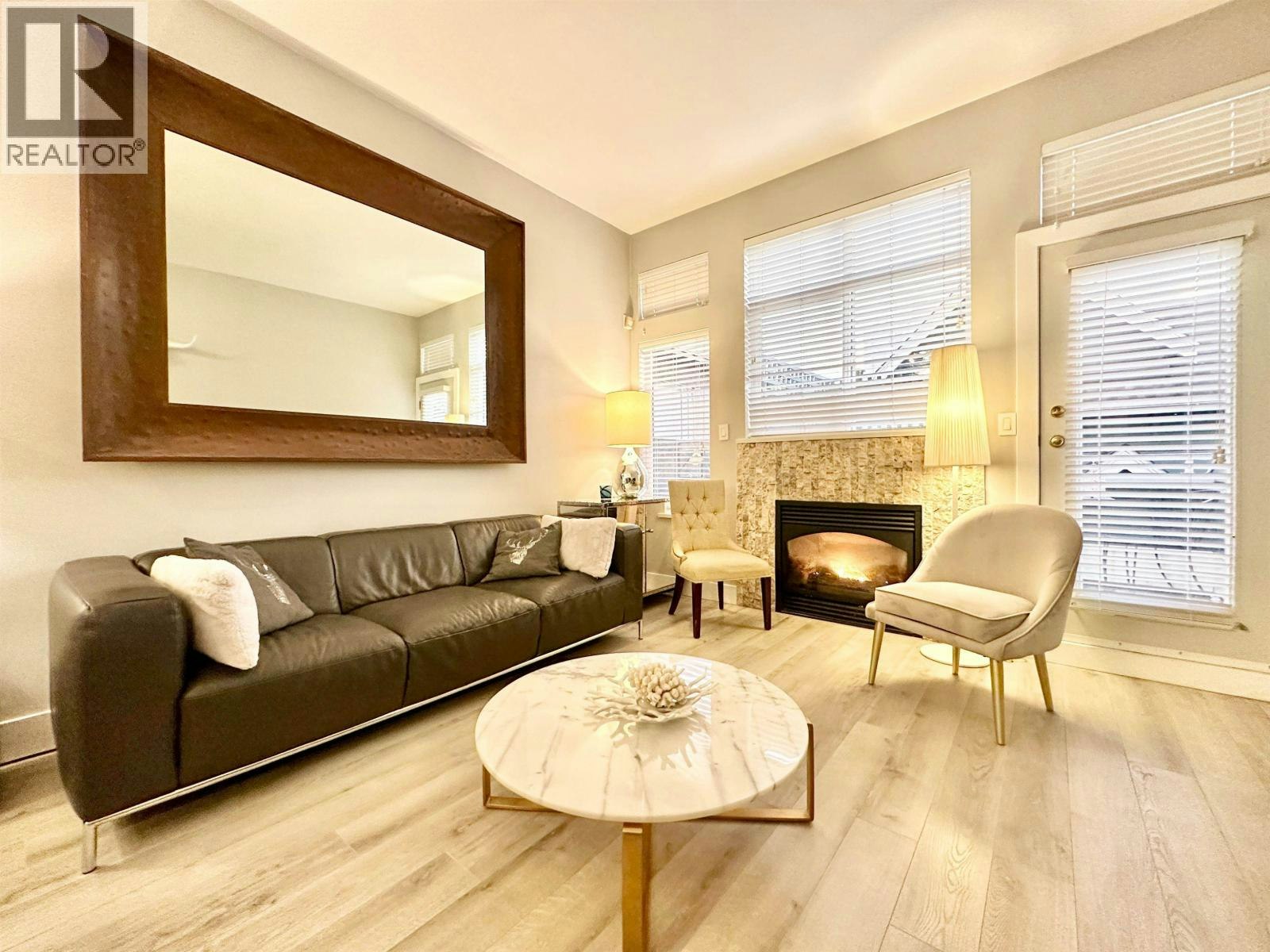 D-136 W 4th Street, North Vancouver, BC, V7M 1H5 - 3