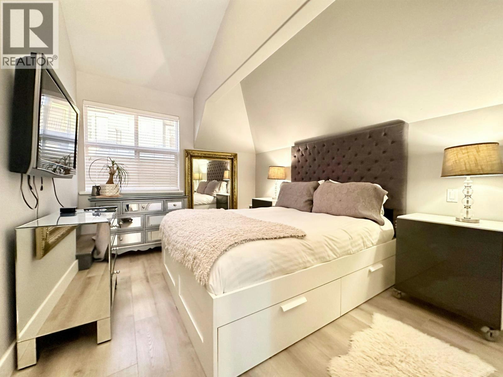 D-136 W 4th Street, North Vancouver, BC, V7M 1H5 - 9