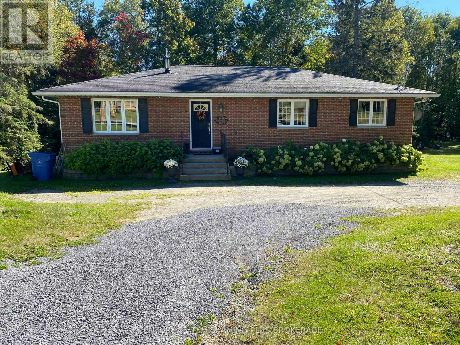 43 O'connor Drive, Temagami, ON, P0H 2H0