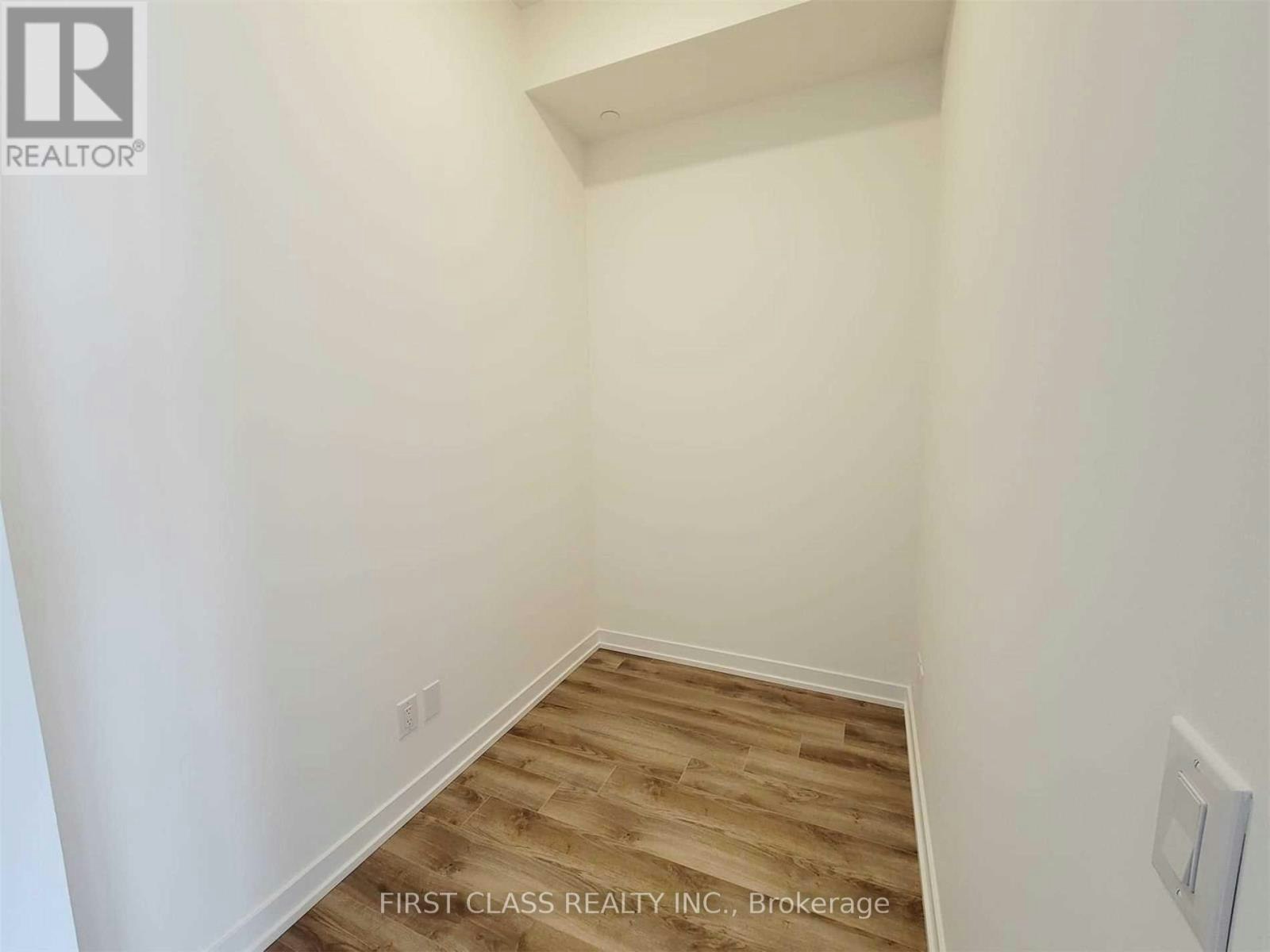 1209-20 Edward Street, Toronto, ON, M5G 1C9 - 8