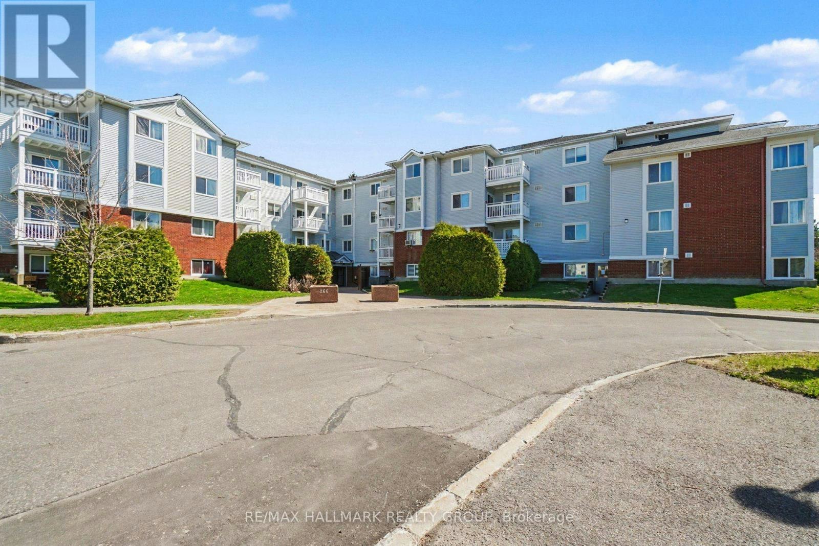203-266 Lorry Greenberg Drive, Ottawa, ON, K1T 3J9
