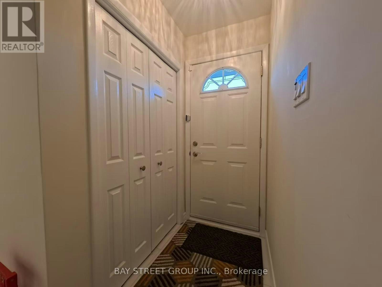 402 Osiris Drive, Richmond Hill, ON, L4C 2P9 - 4