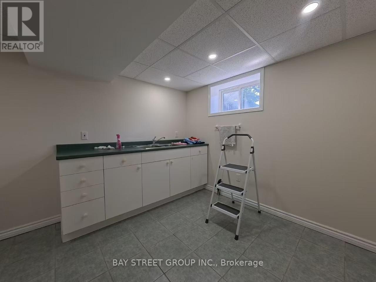 402 Osiris Drive, Richmond Hill, ON, L4C 2P9 - 37