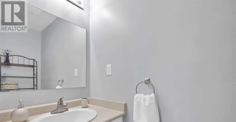 10 Jonathon Court, Hamilton, ON, L8W 0A1 - 19