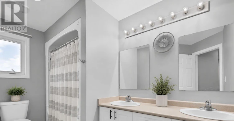10 Jonathon Court, Hamilton, ON, L8W 0A1 - 16
