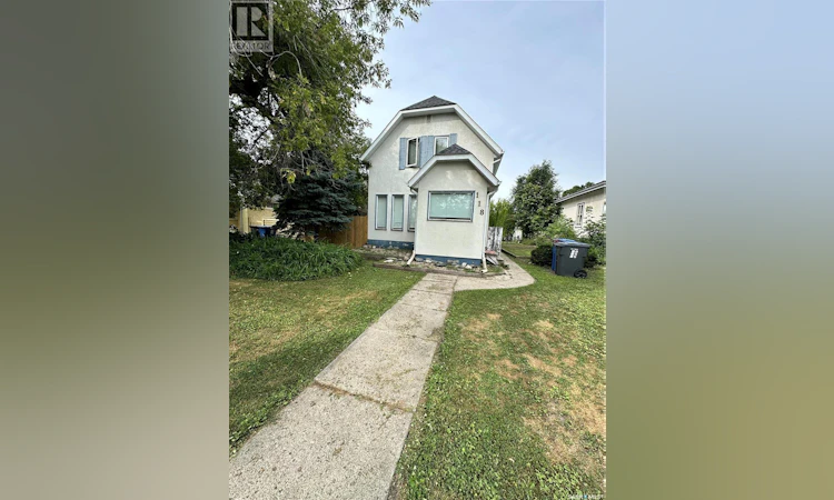 118 5th Avenue W
