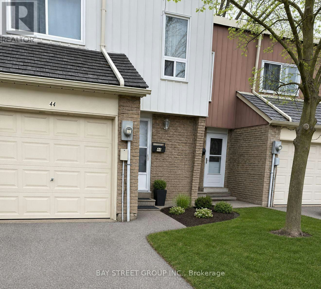 44 Woody Vine Way, Toronto, ON, M2J 4H6