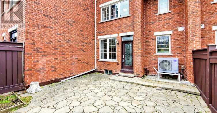 97 Zokol Drive, Aurora, ON, L4G 0B9 - 2