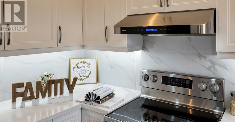 97 Zokol Drive, Aurora, ON, L4G 0B9 - 16