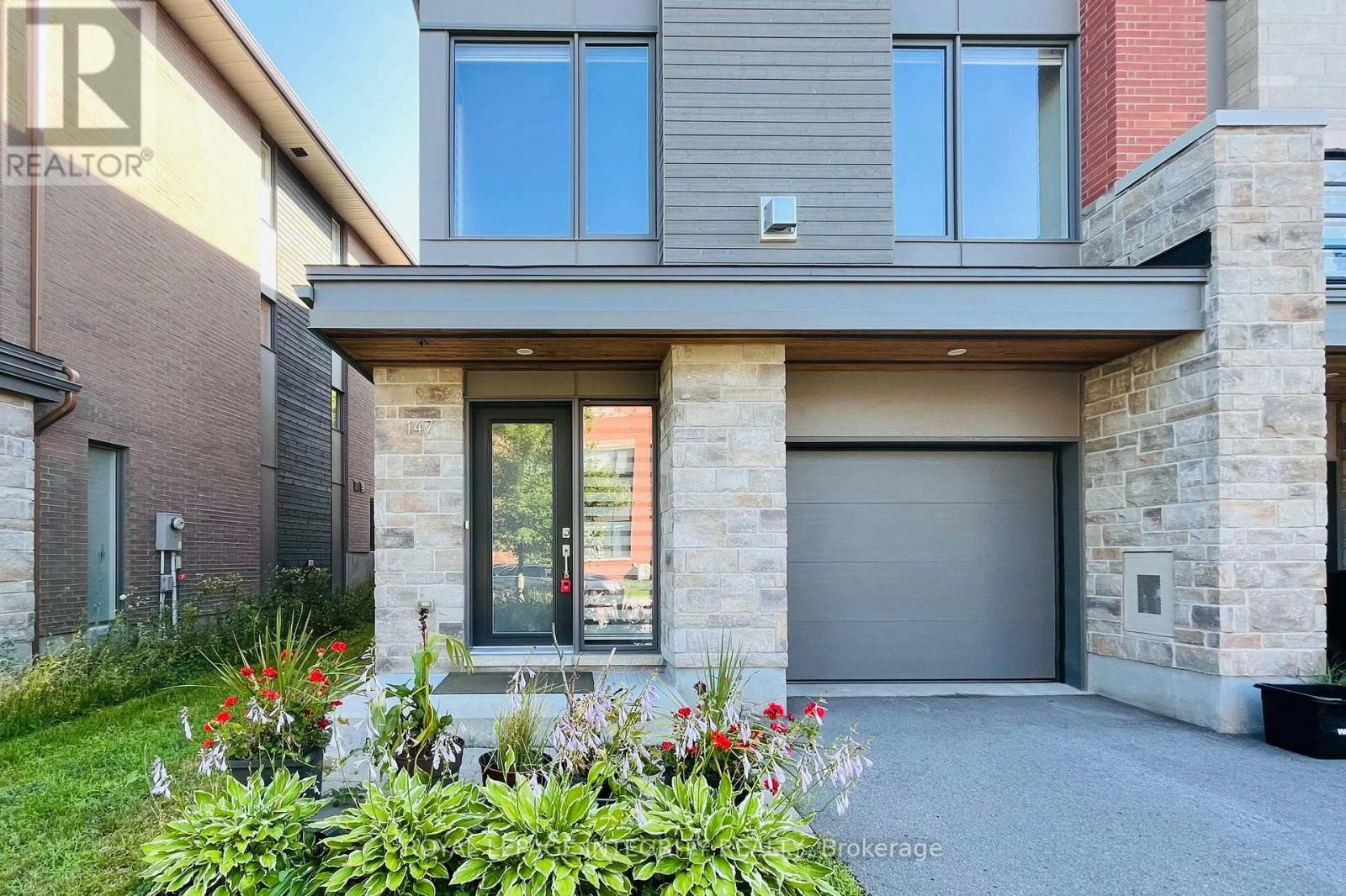 147 Boundstone Way, Ottawa, ON, K2T 0M4 - 3