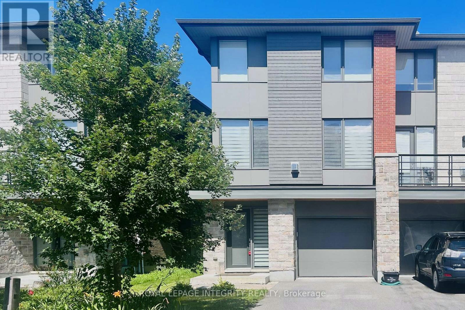 147 Boundstone Way, Ottawa, ON, K2T 0M4