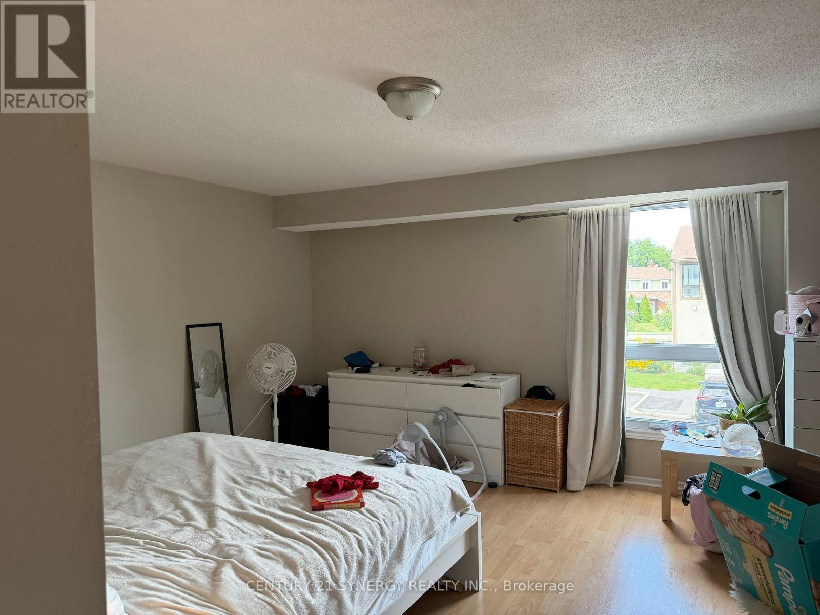 2307 Stonehenge Crescent, Ottawa, ON, K1B 4N7 - 9