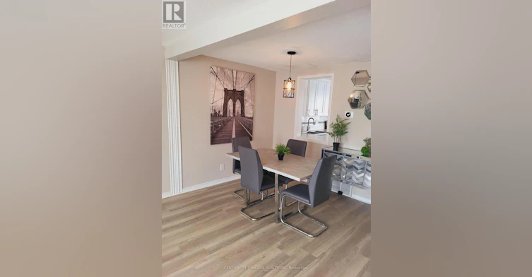 2307 Stonehenge Crescent, Ottawa, ON, K1B 4N7 - 4