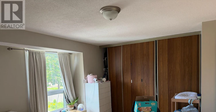 2307 Stonehenge Crescent, Ottawa, ON, K1B 4N7 - 10