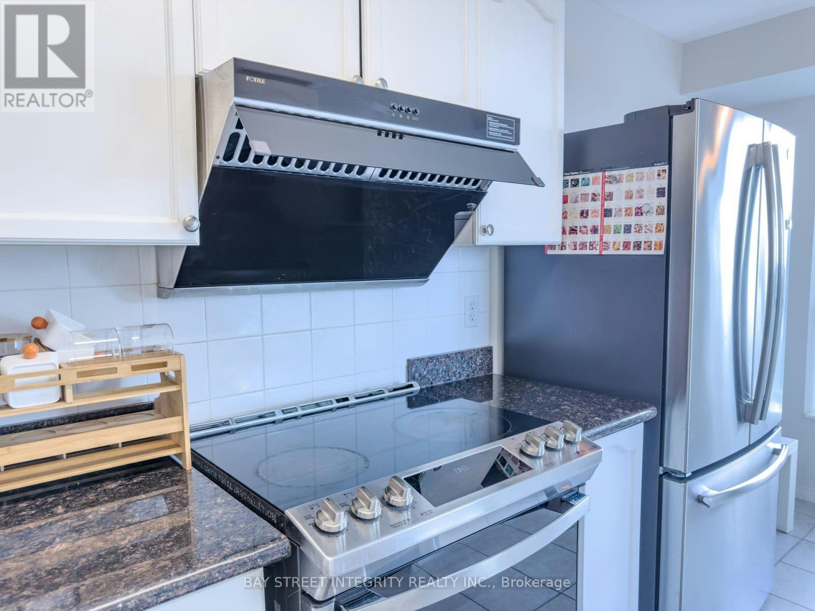 LPH13-39 Pemberton Avenue, Toronto, ON, M2M 4L6 - 10