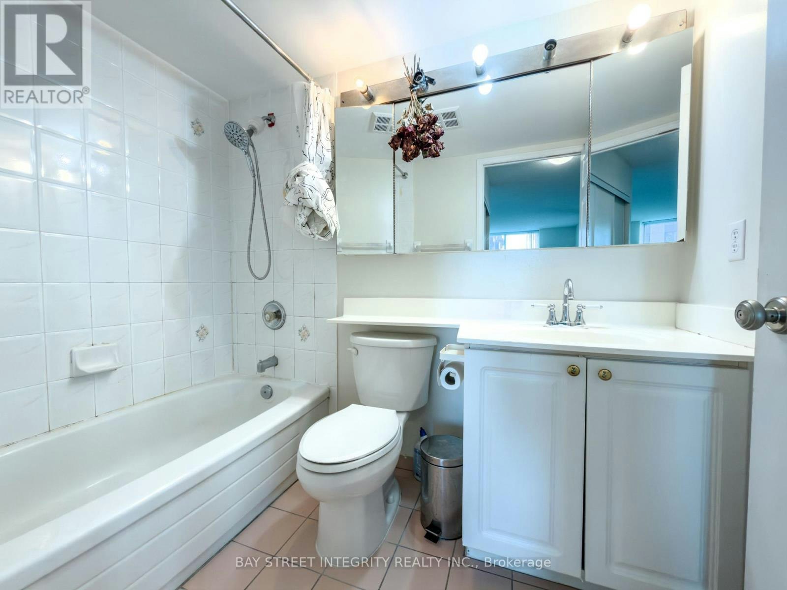 LPH13-39 Pemberton Avenue, Toronto, ON, M2M 4L6 - 19
