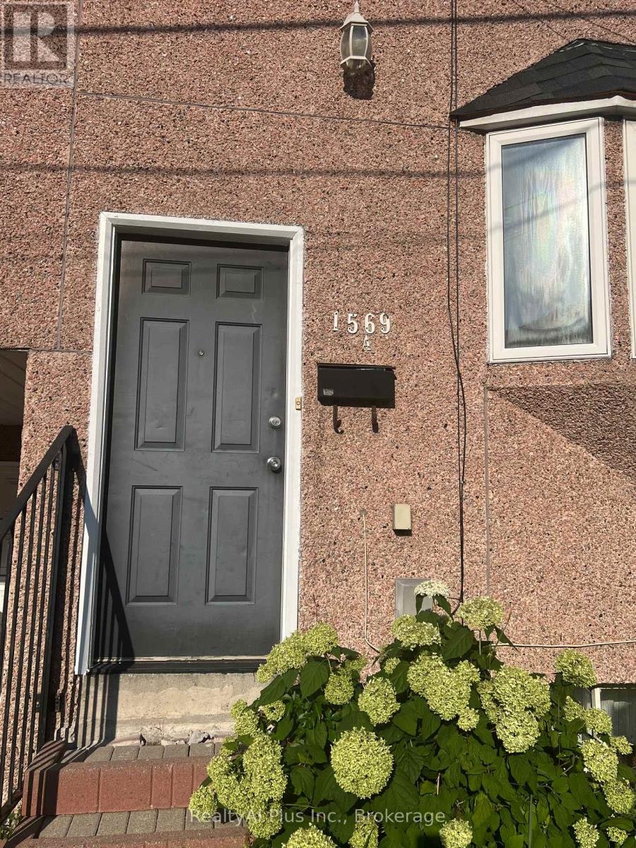 1569A Kingston Road, Toronto, ON, M1N 1R9 - 2