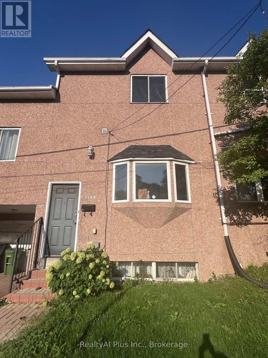 1569A Kingston Road, Toronto, ON, M1N 1R9