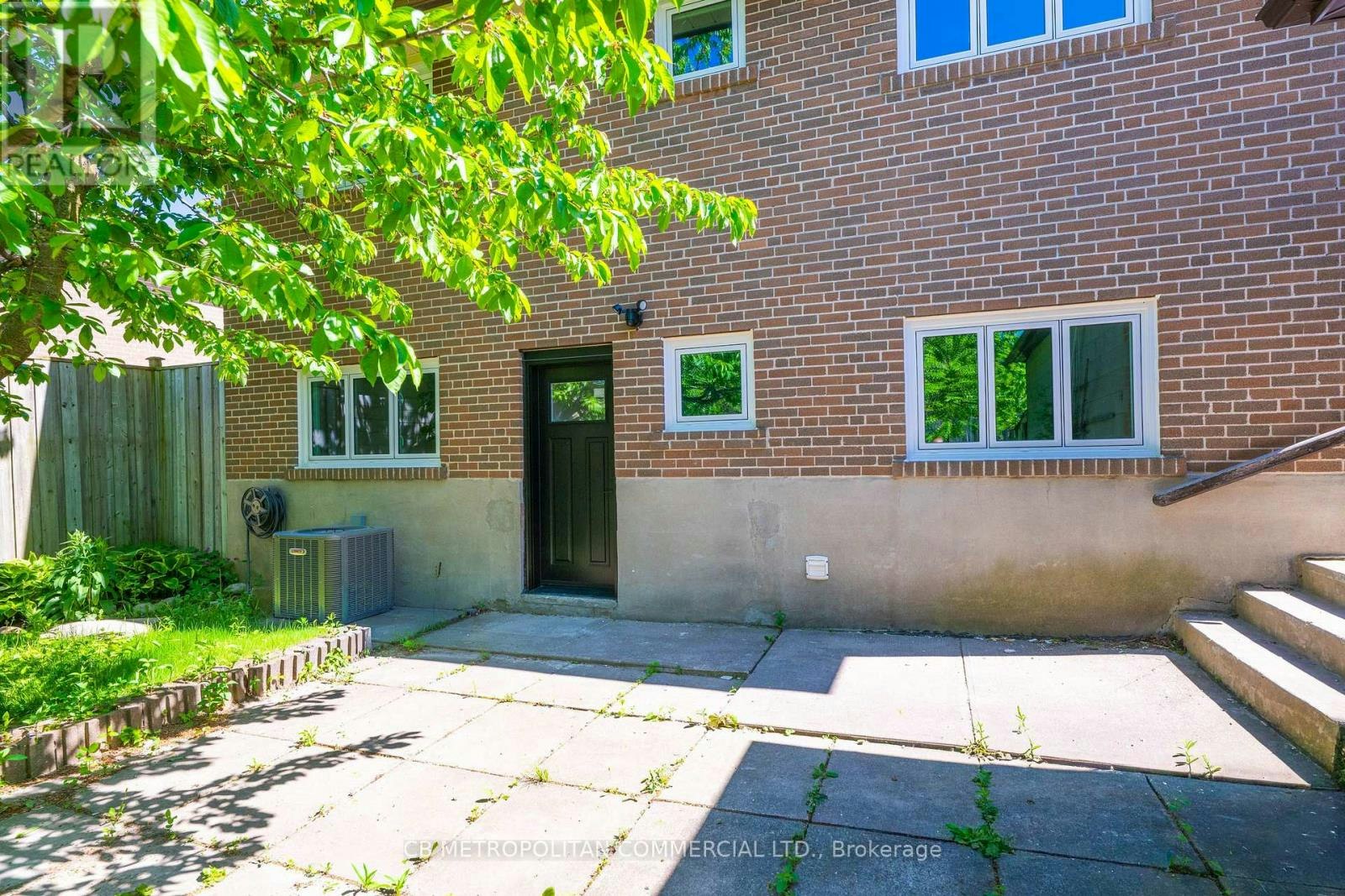 110 Marcella Street, Toronto, ON, M1G 1L4 - 2