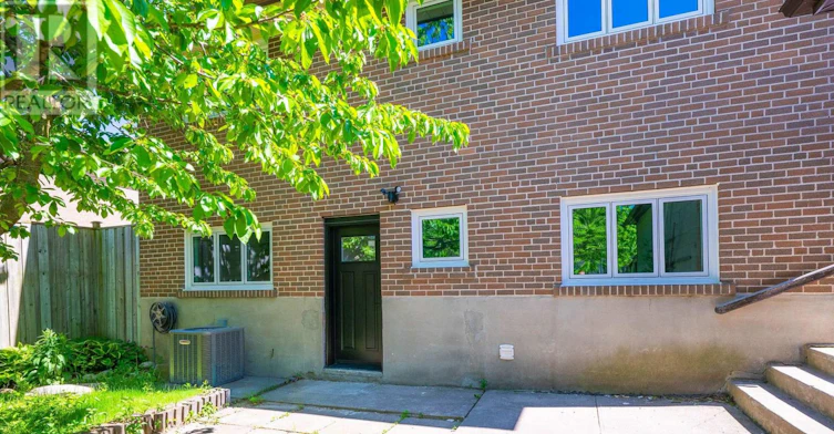 110 Marcella Street, Toronto, ON, M1G 1L4 - 2