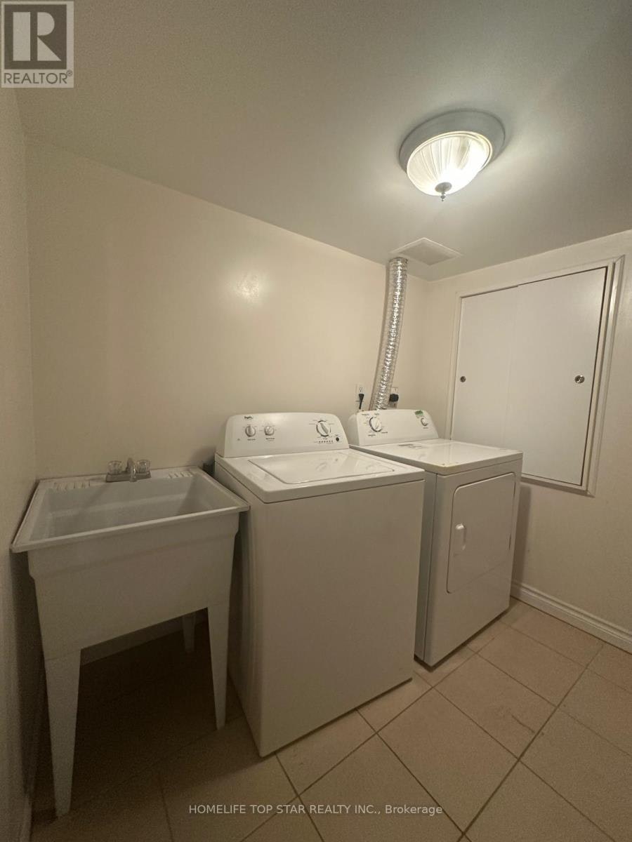 48 Dairy Drive, Toronto, ON, M1L 0G2 - 8
