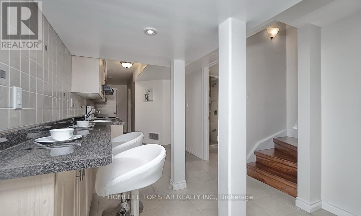 48 Dairy Drive, Toronto, ON, M1L 0G2 - 7