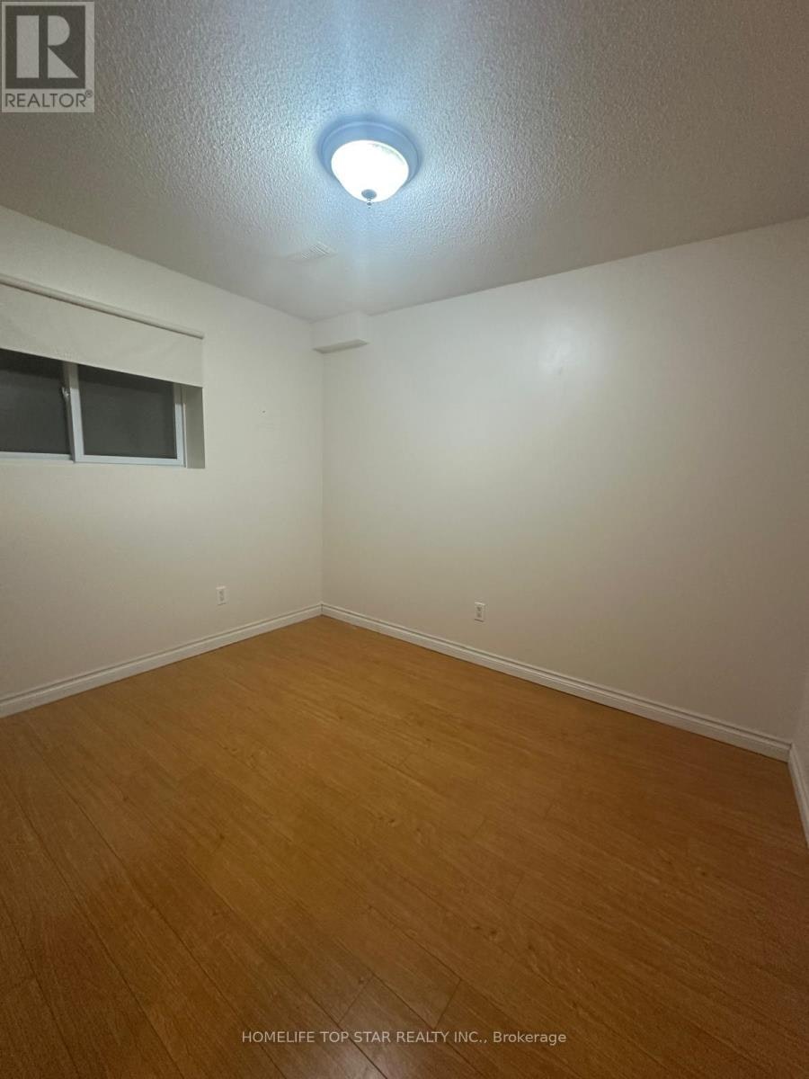 48 Dairy Drive, Toronto, ON, M1L 0G2 - 6