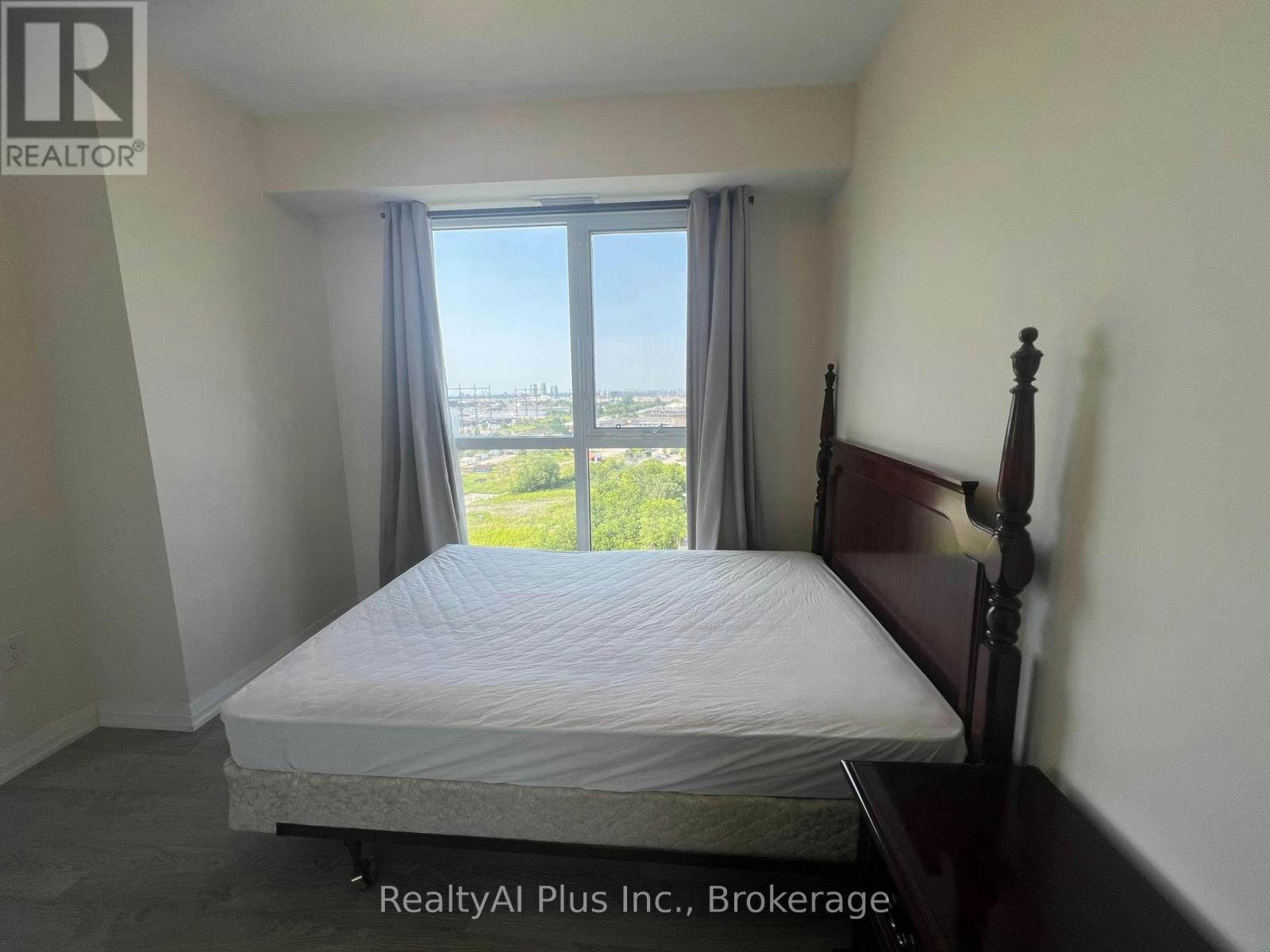 804 ROOM-50 Thomas Riley Road, Toronto, ON, M9B 0C5 - 18