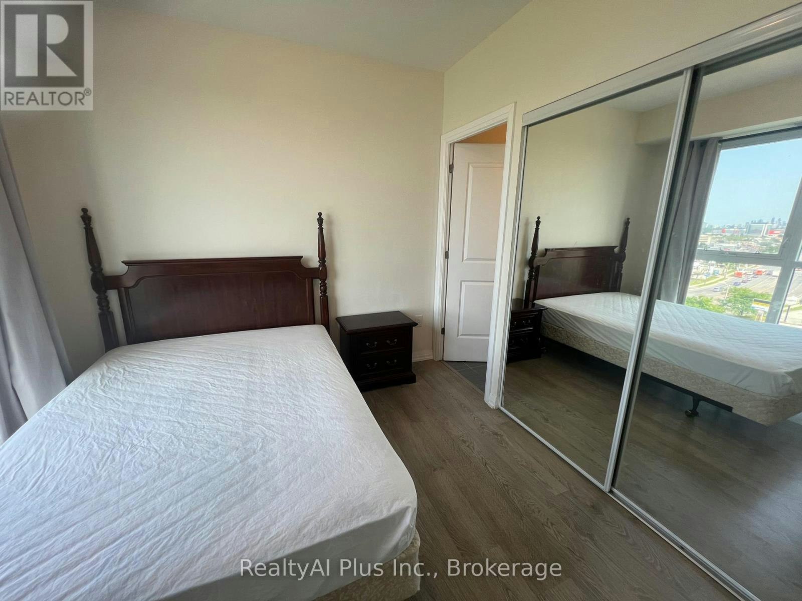 804 ROOM-50 Thomas Riley Road, Toronto, ON, M9B 0C5 - 19