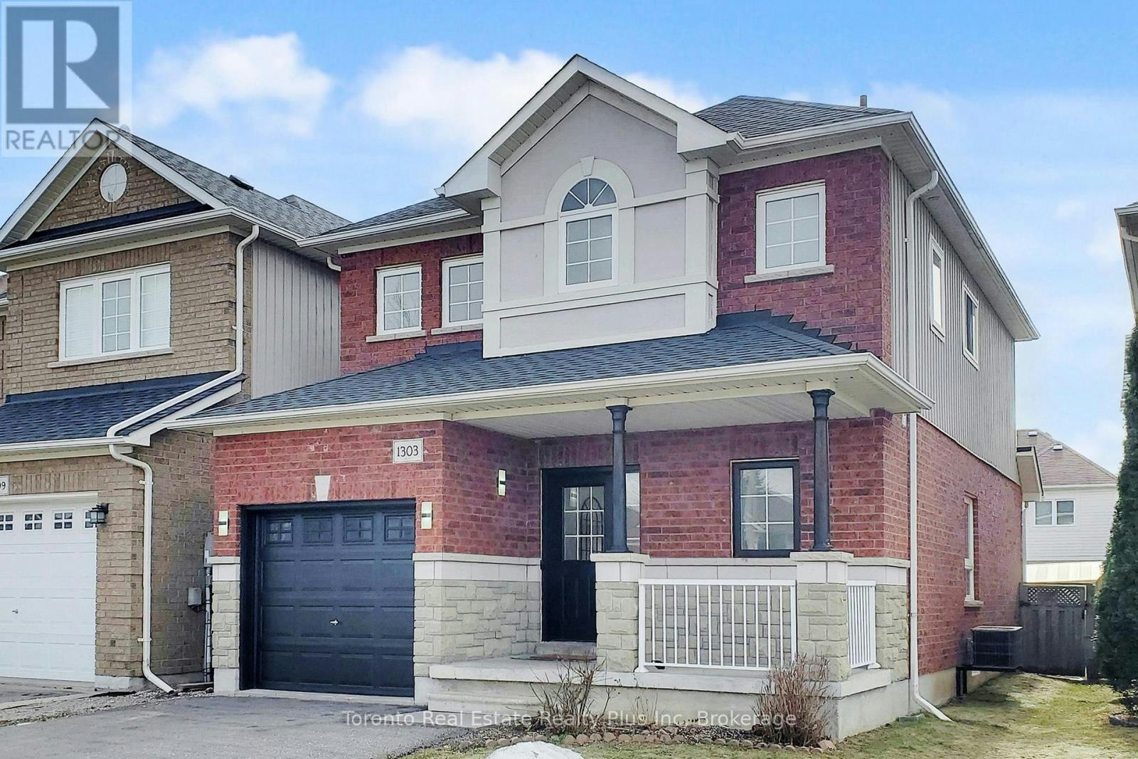 1303 Macinally Court, Oshawa, ON, L1K 0B6