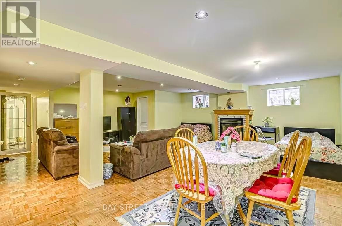 LOWER-497 Lynett Crescent, Richmond Hill, ON, L4C 2V8 - 2