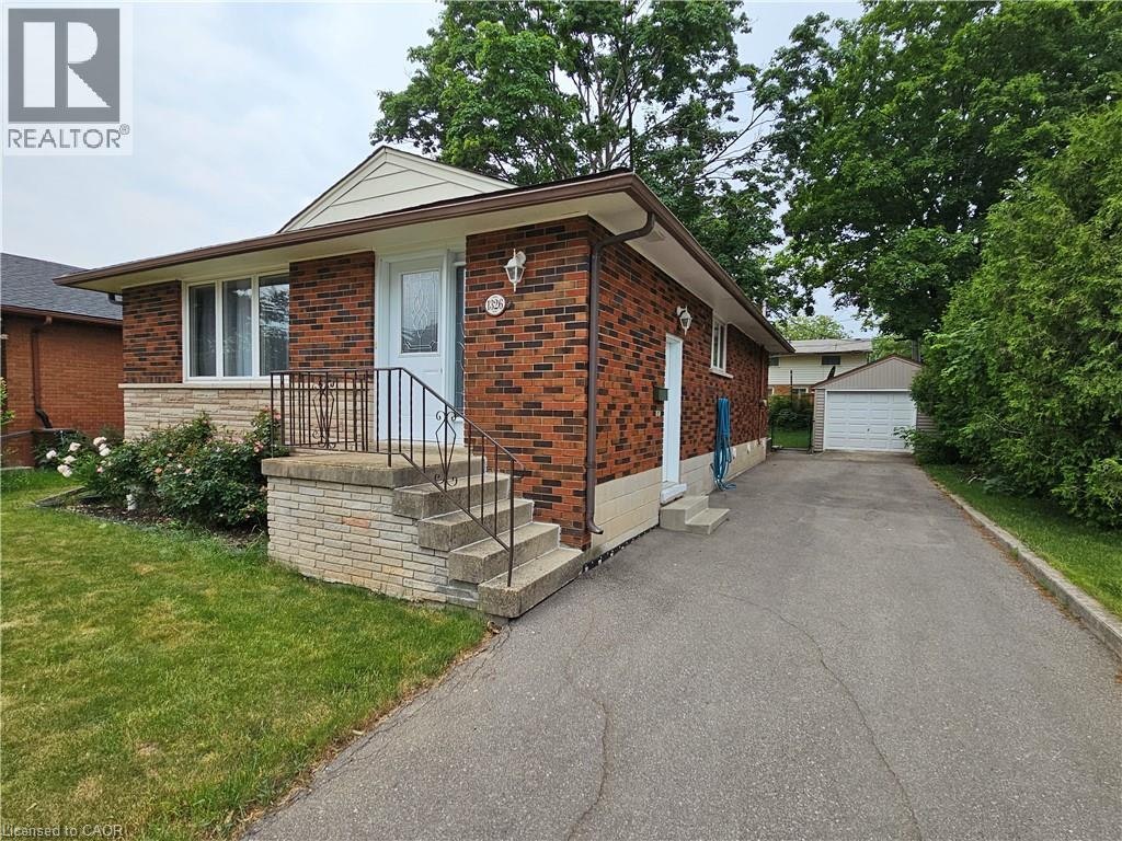 1326 Rosemary Crescent, Burlington, ON, L7P 2P4