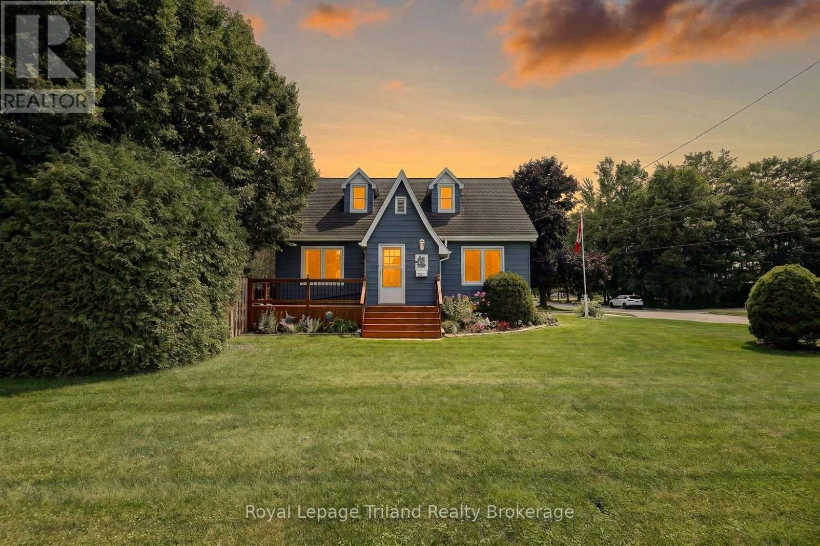 241 Delatre Street W, Kintore, ON, N0M 2M0