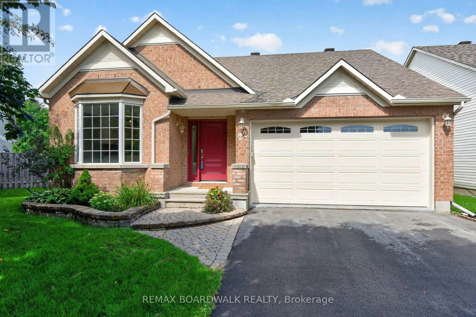 22 Burnstead Crescent, Ottawa, ON, K2M 2T7