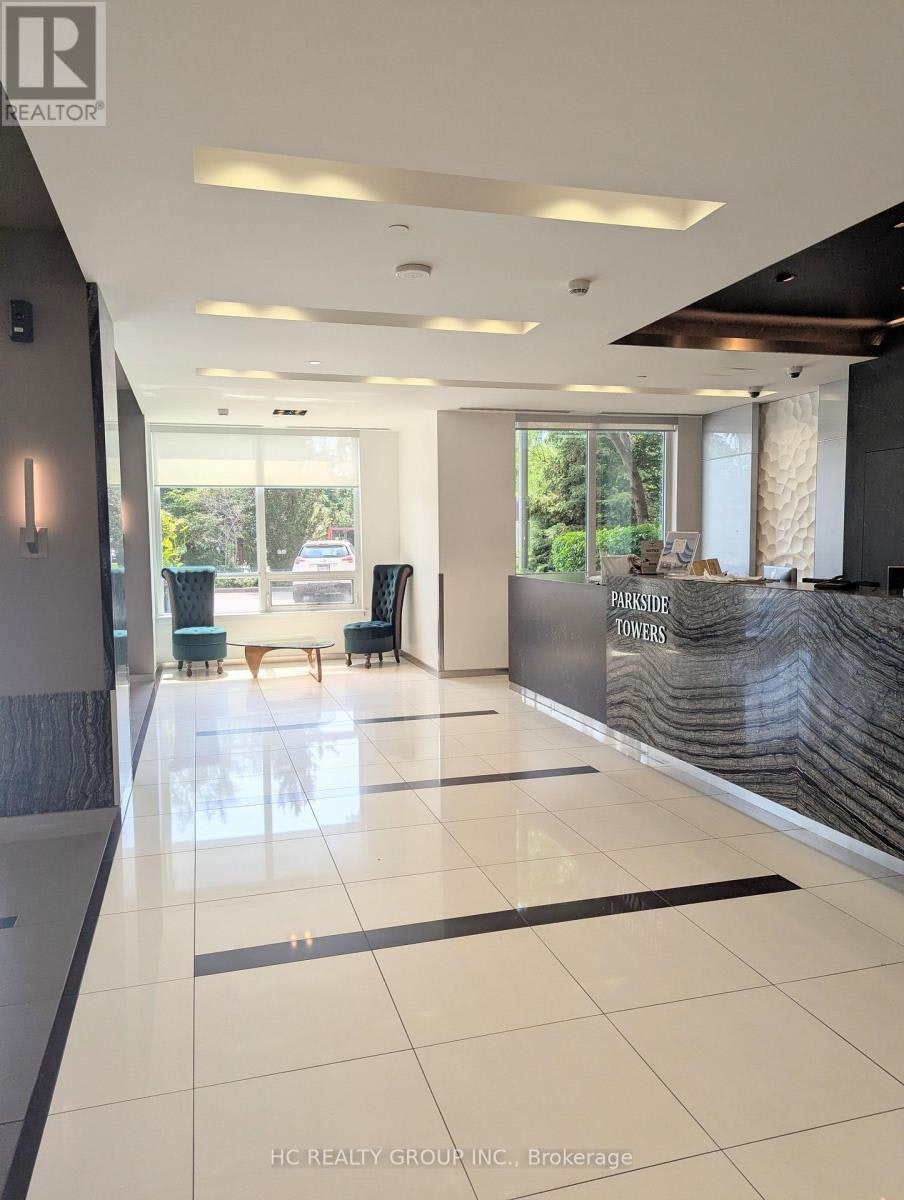 111-7165 Yonge Street, Vaughan, ON, L3T 0C9 - 2
