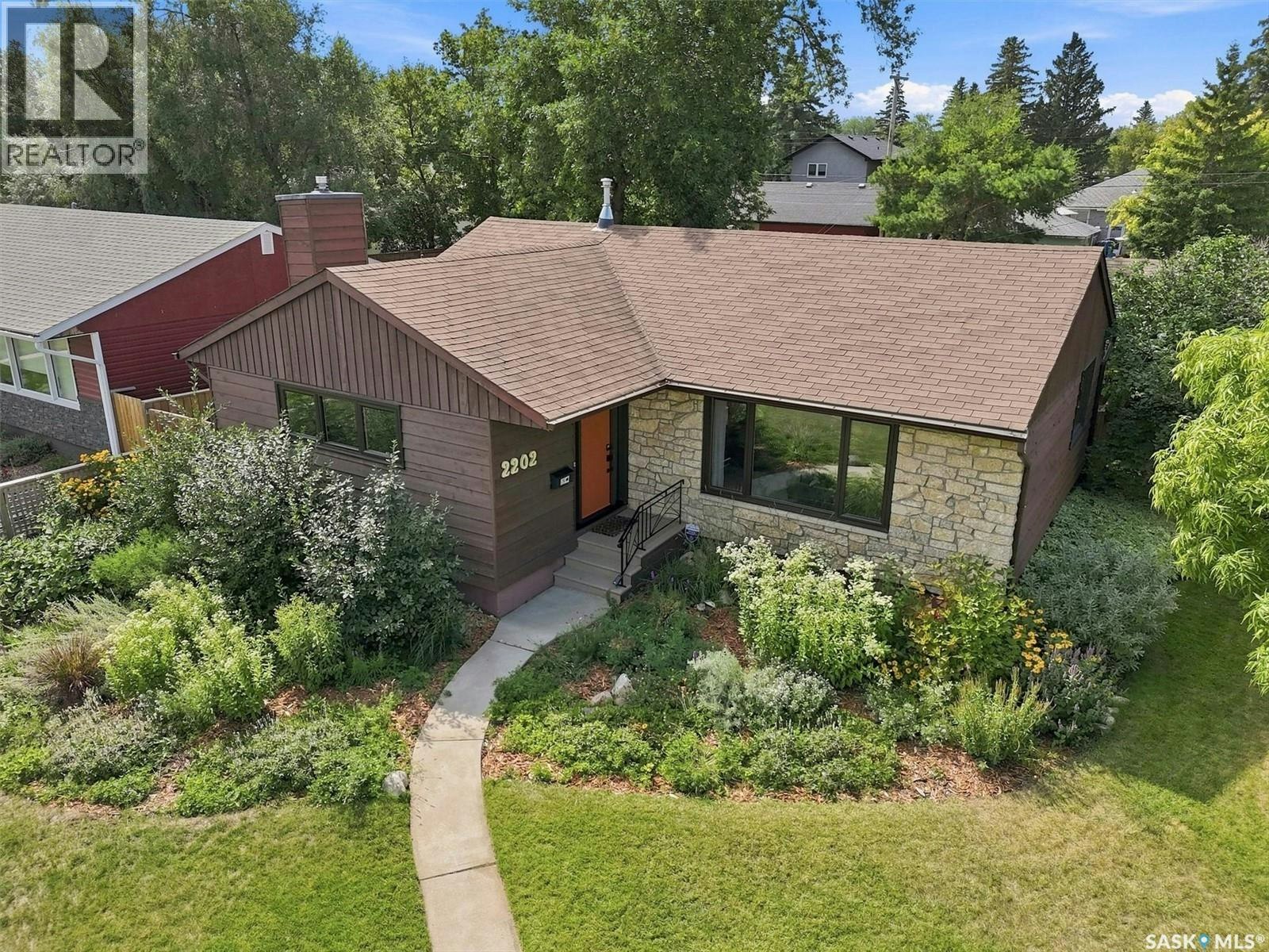 2202 Albert Avenue, Saskatoon, SK, S7J 1K2