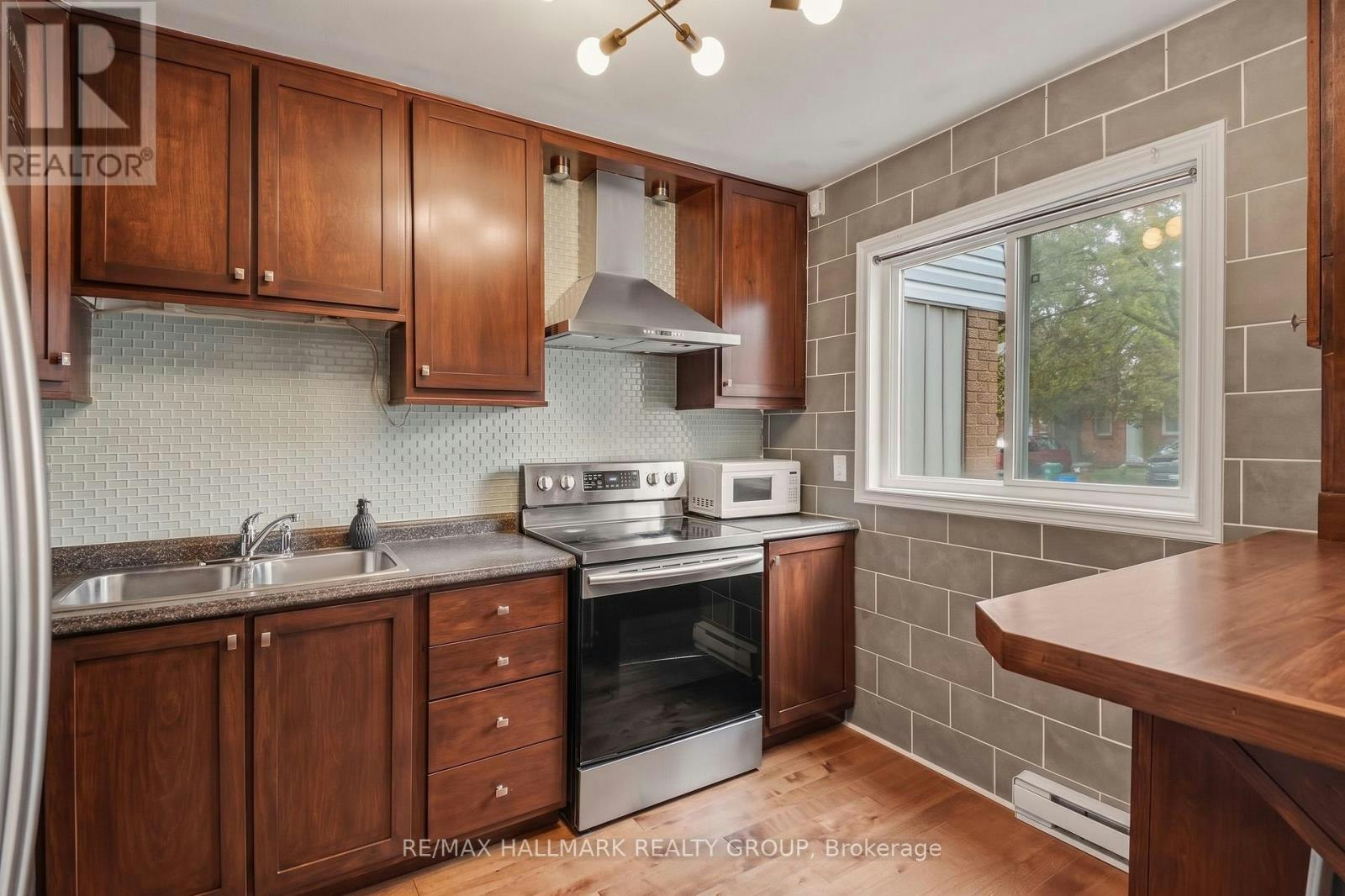 101-3045 Olympic Way, Ottawa, ON, K1T 1Y5 - 7