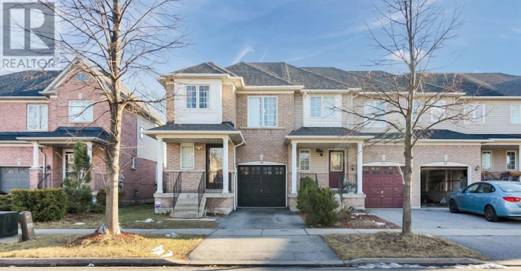 19 Odessa Crescent, Whitby, ON, L1R 3P1