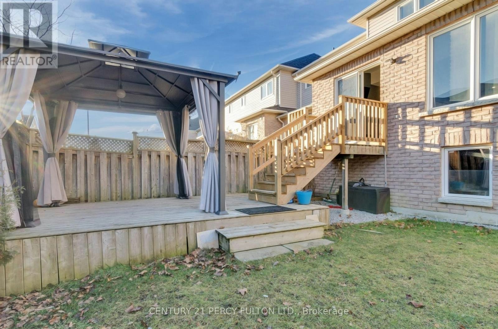 19 Odessa Crescent, Whitby, ON, L1R 3P1 - 28