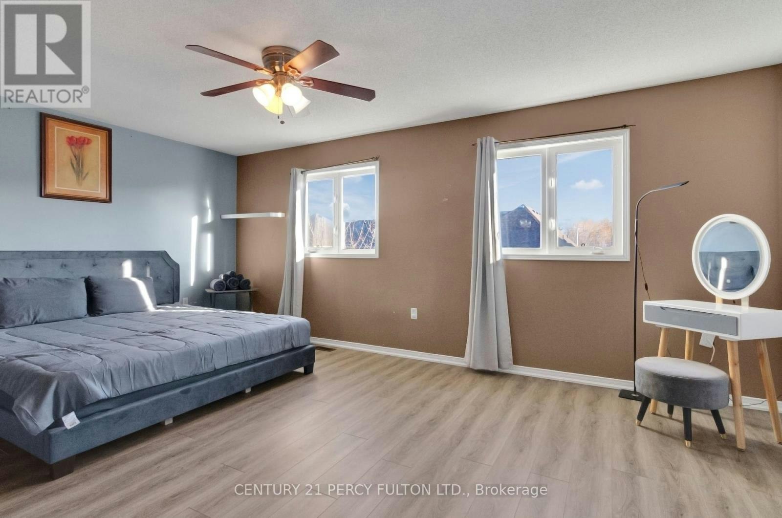 19 Odessa Crescent, Whitby, ON, L1R 3P1 - 15