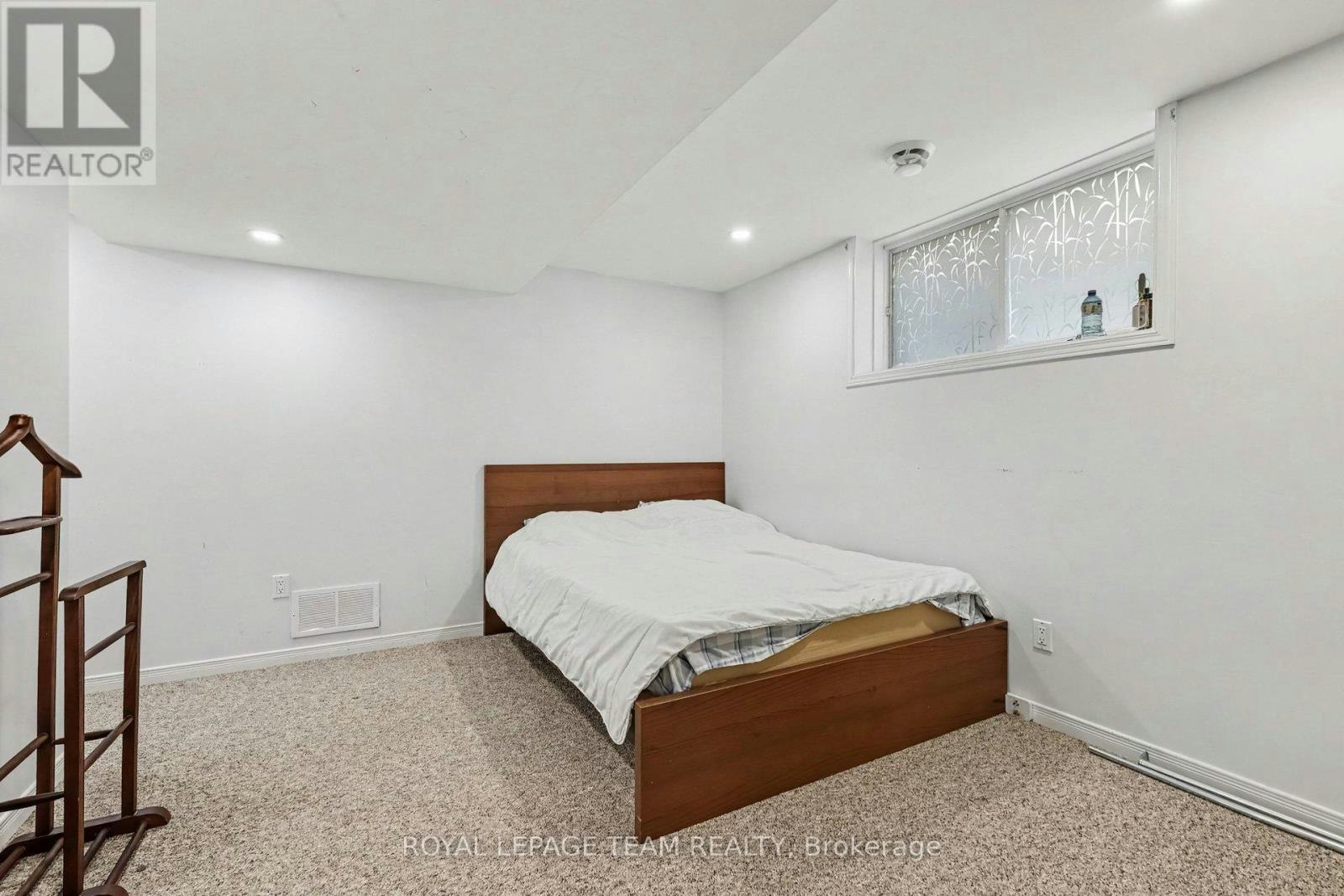 19 Keighley Circle, Ottawa, ON, K2K 3H9 - 18