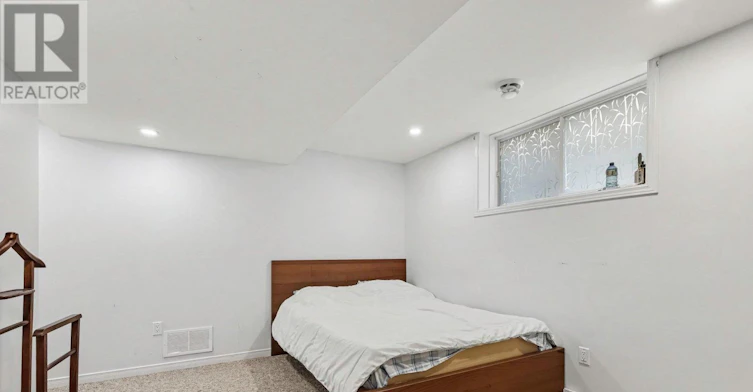 19 Keighley Circle, Ottawa, ON, K2K 3H9 - 18
