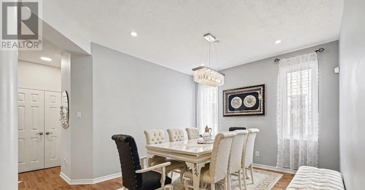 19 Keighley Circle, Ottawa, ON, K2K 3H9 - 3