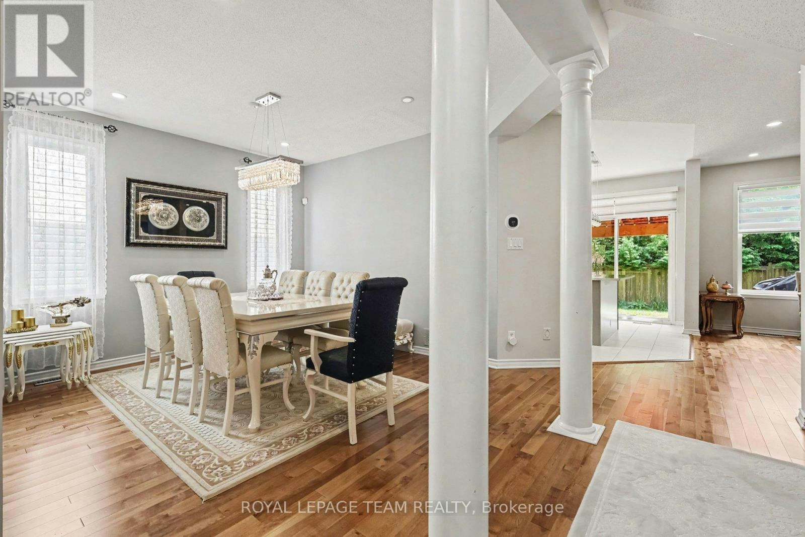 19 Keighley Circle, Ottawa, ON, K2K 3H9 - 4