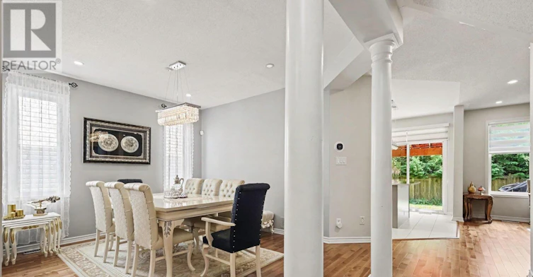 19 Keighley Circle, Ottawa, ON, K2K 3H9 - 4